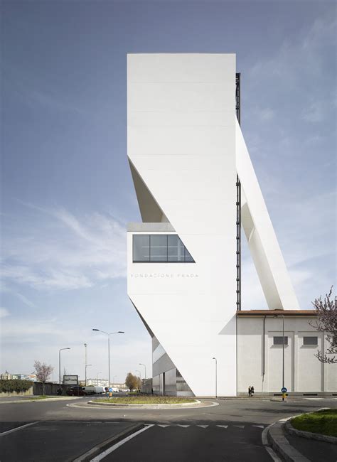 oma fondazione prada torre